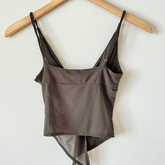 UO Mesh Twist Front Fly-Away Cami - Picture 2 of 4